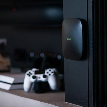 Модуль управления - централь AJAX HUB 2 Plus Ethernet/3G/LTE (черный/белый) - фото